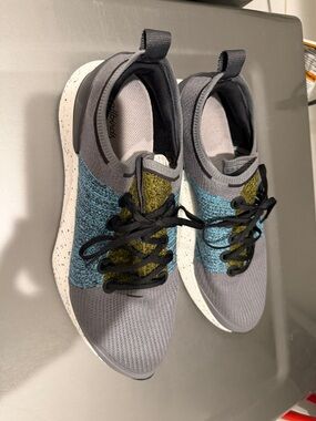 allbirds Men’s Gray Teal Olive Knit Athletic Sneakers